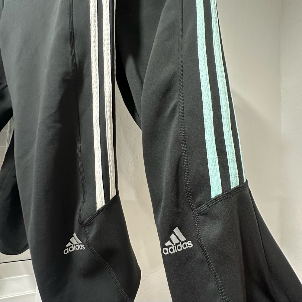 Bundle! Adidas 3/4 Running Tights - Picture 3 of 7